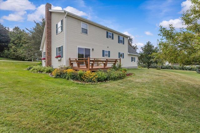22 Ashton Drive, St. Albans Town, VT 05478