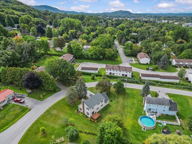 22 Ashton Drive, St. Albans Town, VT 05478