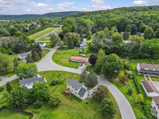 22 Ashton Drive, St. Albans Town, VT 05478