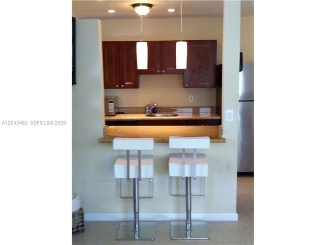 101 Collins Ave 1, Miami Beach, FL 33139