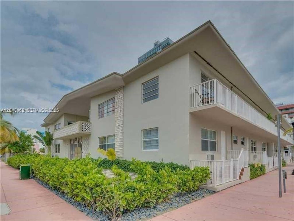101 Collins Ave 1, Miami Beach, FL 33139