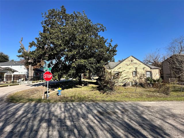 1502 Tabor Street, Houston, TX 77009