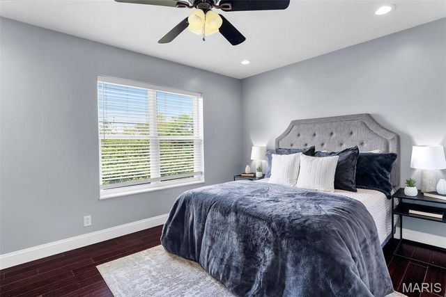 4422 Pegasus Dr, Oakville, MO 63129