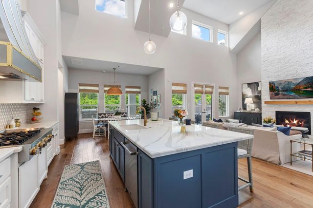 7 Peerless Point Place, Tomball, TX 77375