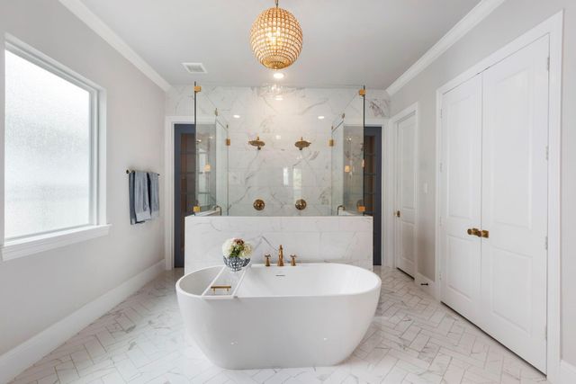 7 Peerless Point Place, Tomball, TX 77375