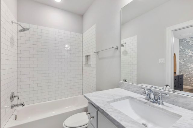 7 Peerless Point Place, Tomball, TX 77375