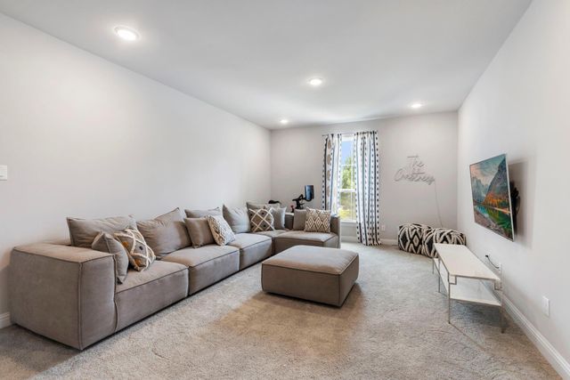 7 Peerless Point Place, Tomball, TX 77375