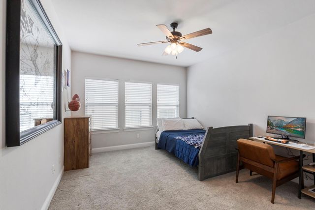 7 Peerless Point Place, Tomball, TX 77375