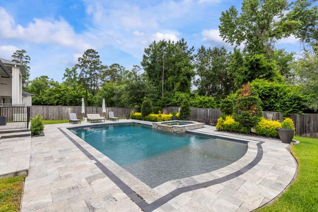 7 Peerless Point Place, Tomball, TX 77375