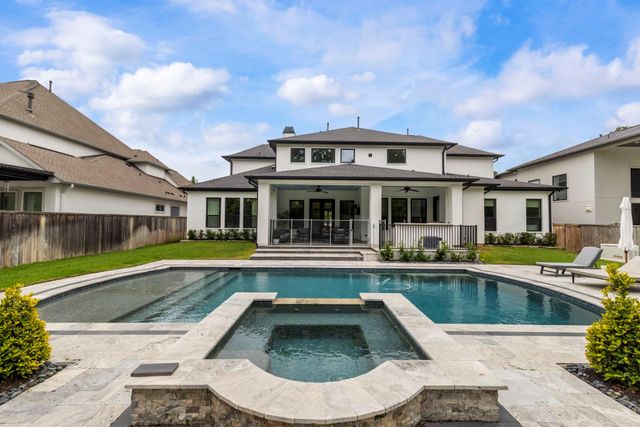 7 Peerless Point Place, Tomball, TX 77375