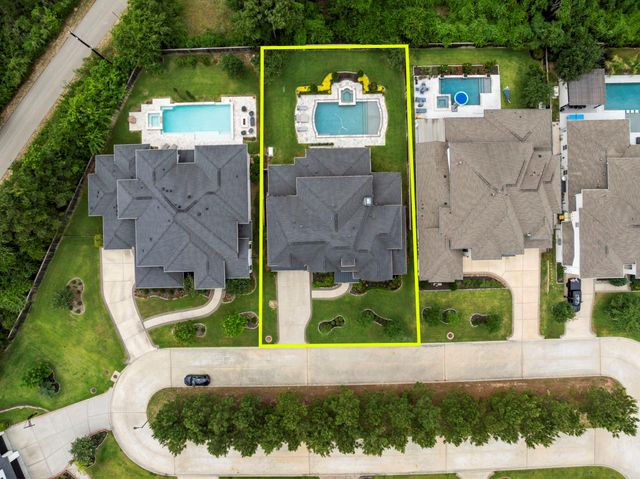 7 Peerless Point Place, Tomball, TX 77375