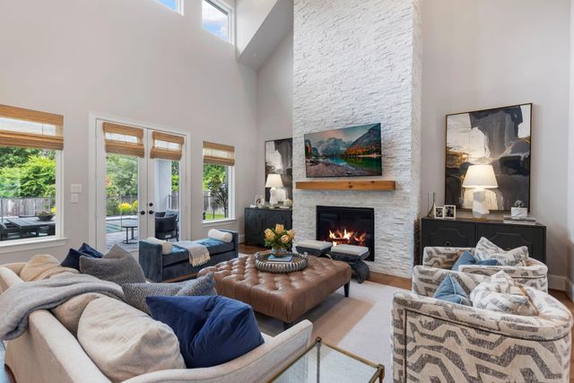 7 Peerless Point Place, Tomball, TX 77375