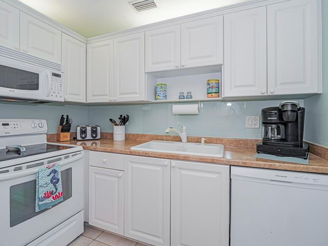 5400 Highway A1a D5, Vero Beach, FL 32963