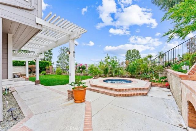 2634 N Waterford, Orange, CA 92867