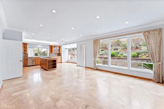 2634 N Waterford, Orange, CA 92867