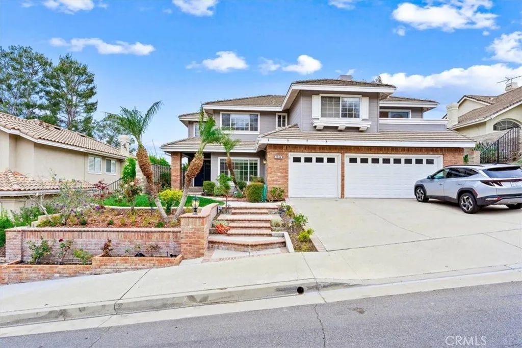 2634 N Waterford, Orange, CA 92867