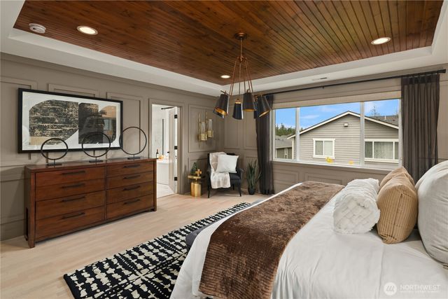 1444 242nd Avenue NE, Sammamish, WA 98074