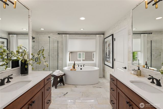 1444 242nd Avenue NE, Sammamish, WA 98074