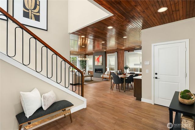 1444 242nd Avenue NE, Sammamish, WA 98074