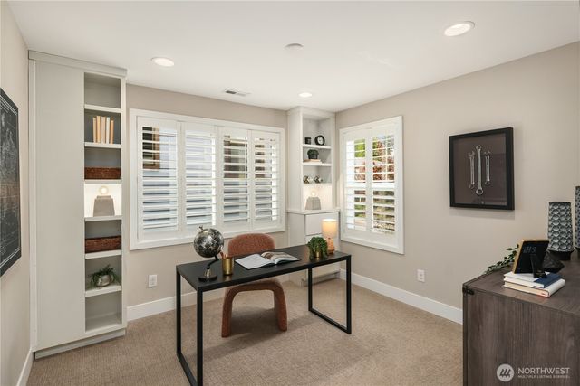 1444 242nd Avenue NE, Sammamish, WA 98074