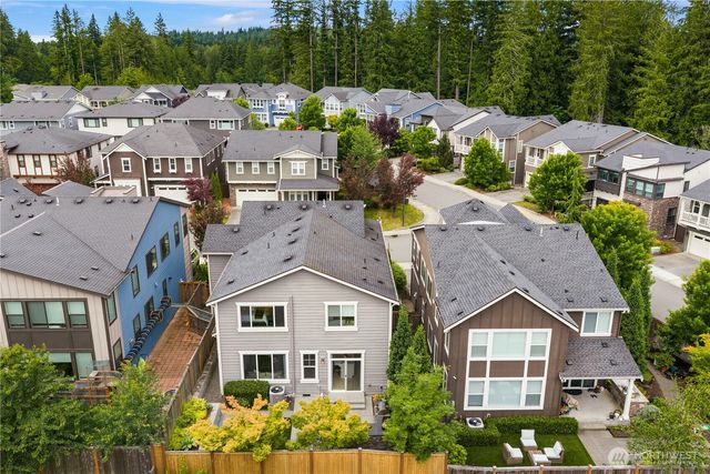 1444 242nd Avenue NE, Sammamish, WA 98074