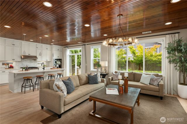 1444 242nd Avenue NE, Sammamish, WA 98074