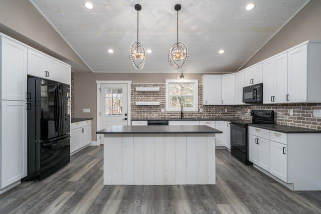 2865 Ada Street, Blue Ridge, GA 30513