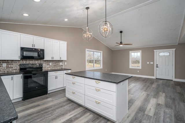 2865 Ada Street, Blue Ridge, GA 30513