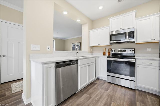 403 Kathy Ann WAY W, Carrollton, VA 23314