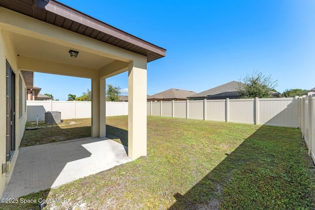 4667 Magenta Isles Drive, Melbourne, FL 32904