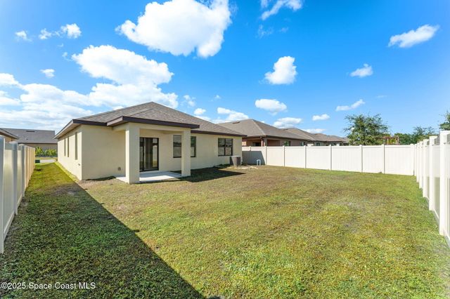 4667 Magenta Isles Drive, Melbourne, FL 32904