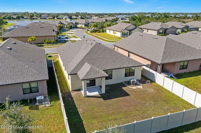 4667 Magenta Isles Drive, Melbourne, FL 32904