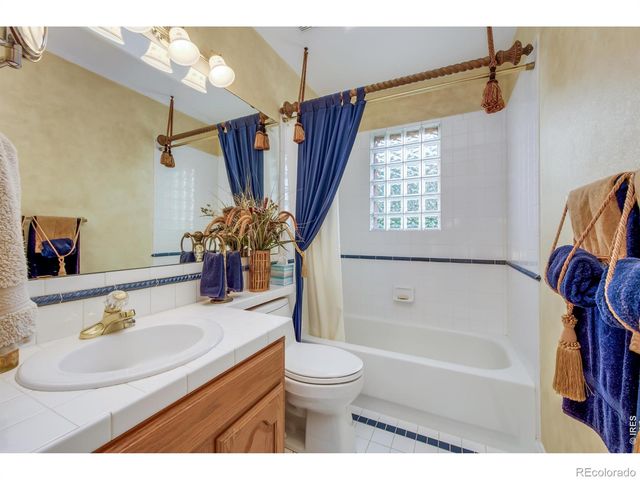 10045 N 75th Street, Longmont, CO 80503