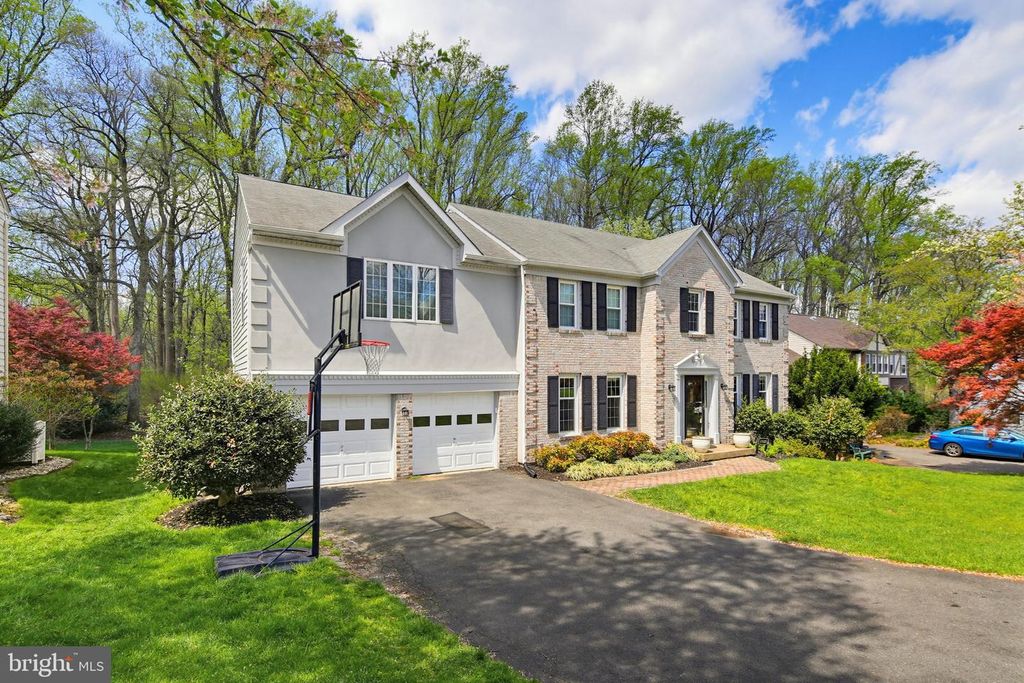 Image 11 of property listing at 10525 PATUXENT RIDGE WAY, Laurel, MD 20723