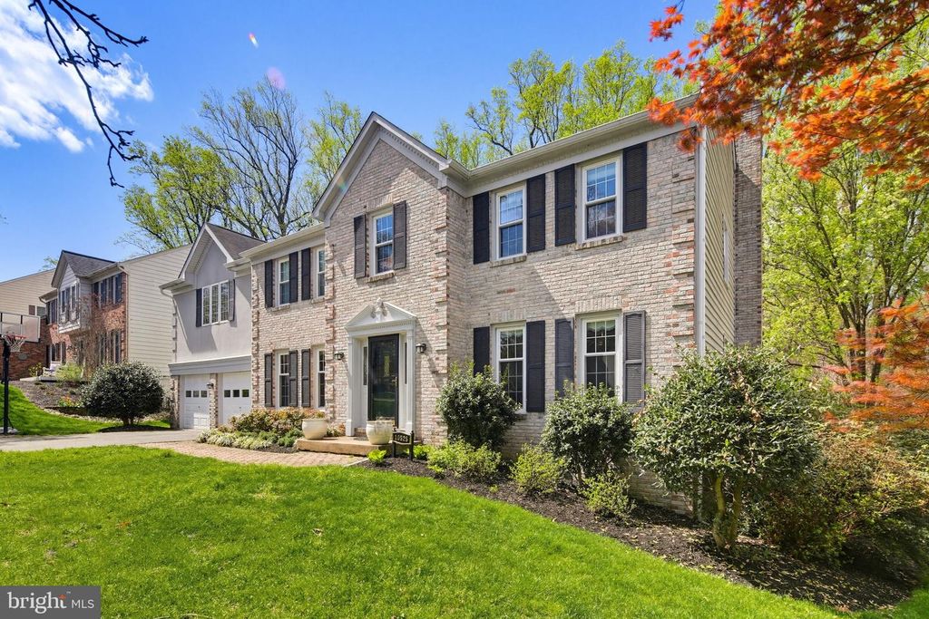 Image 12 of property listing at 10525 PATUXENT RIDGE WAY, Laurel, MD 20723