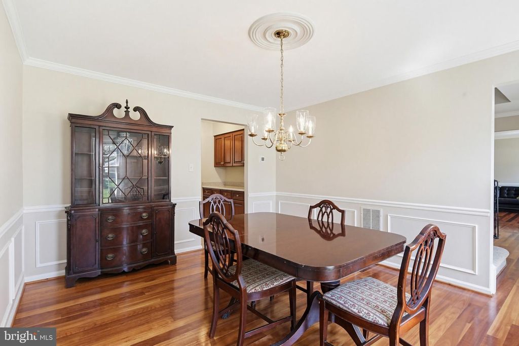Image 18 of property listing at 10525 PATUXENT RIDGE WAY, Laurel, MD 20723