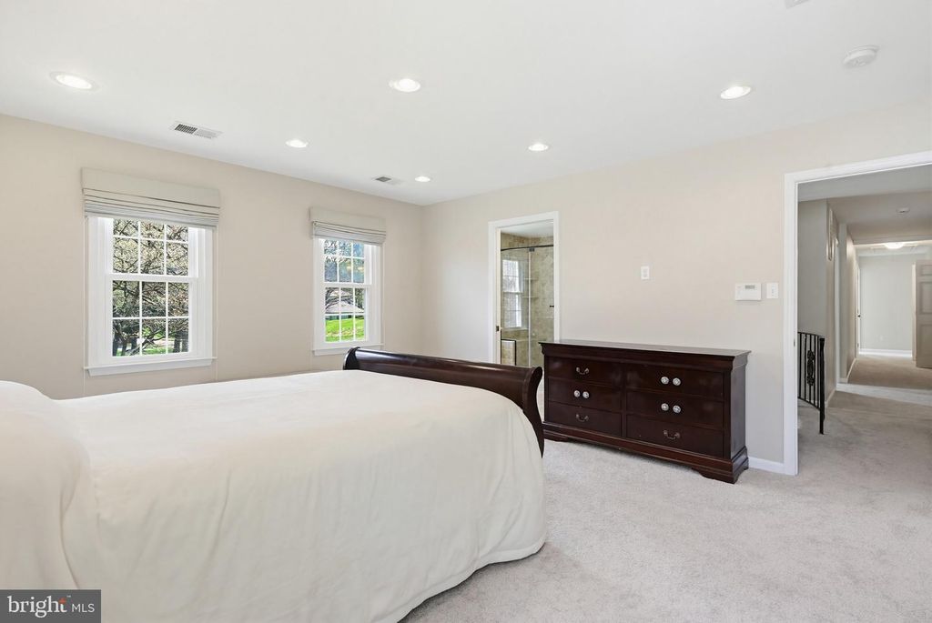 Image 34 of property listing at 10525 PATUXENT RIDGE WAY, Laurel, MD 20723