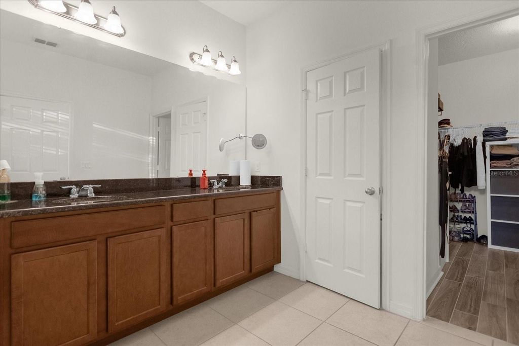 Image 16 of property listing at 12112 SAWGRASS RESERVE BOULEVARD, Orlando, FL 32824