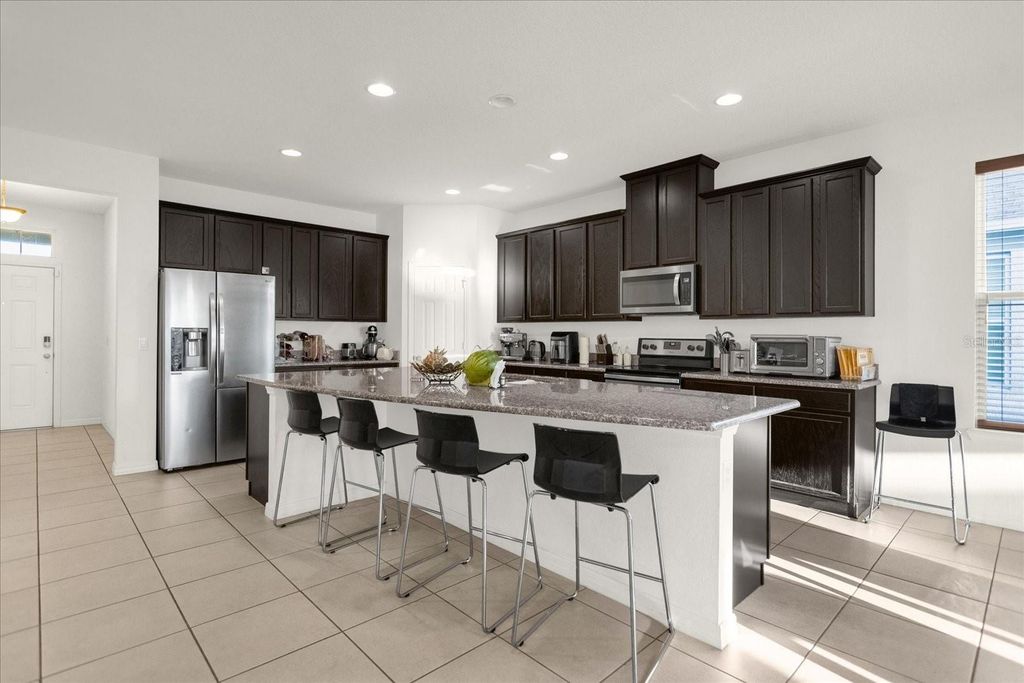 Image 6 of property listing at 12112 SAWGRASS RESERVE BOULEVARD, Orlando, FL 32824
