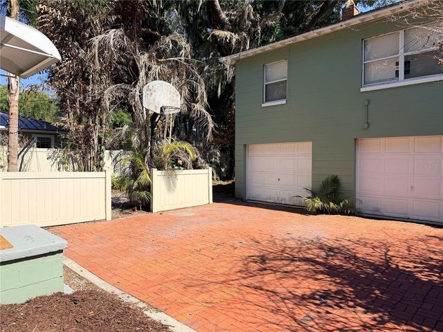 1004 PALMER STREET, Orlando, FL 32801