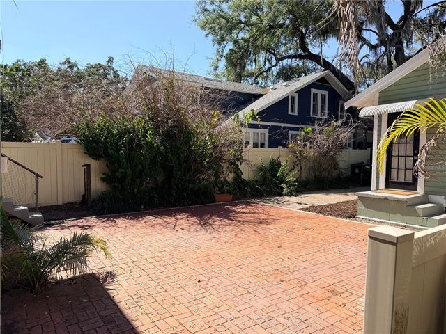 1004 PALMER STREET, Orlando, FL 32801