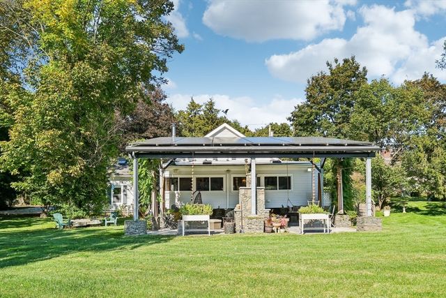 39 Water Street, Freetown, MA 02702