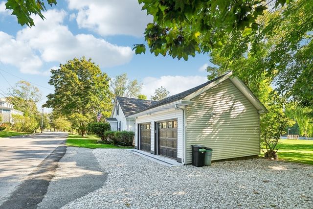 39 Water Street, Freetown, MA 02702