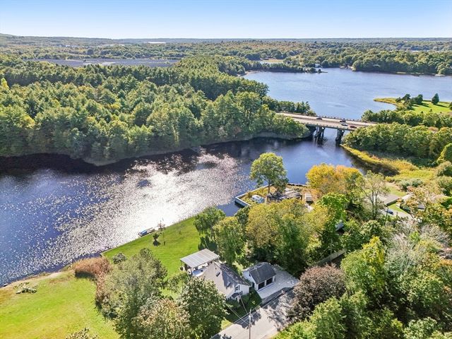 39 Water Street, Freetown, MA 02702