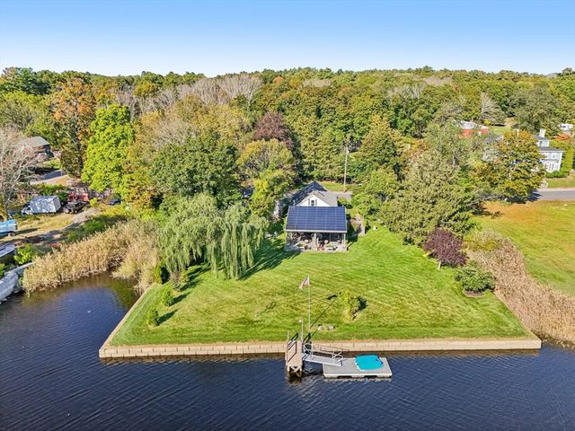 39 Water Street, Freetown, MA 02702