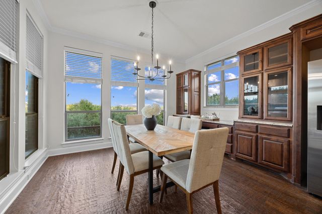 309 Santaluz LN, Austin, TX 78732