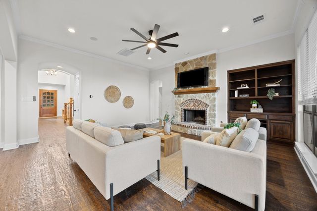 309 Santaluz LN, Austin, TX 78732