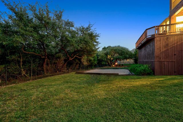 309 Santaluz LN, Austin, TX 78732