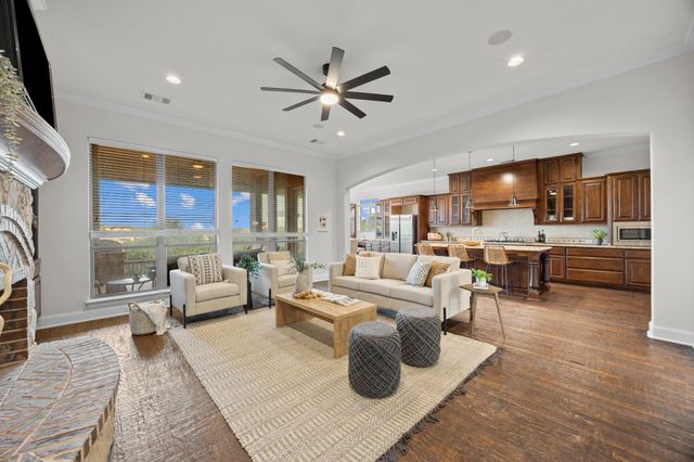 309 Santaluz LN, Austin, TX 78732