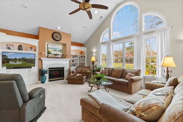 913 Morrall Dr., North Myrtle Beach, SC 29582